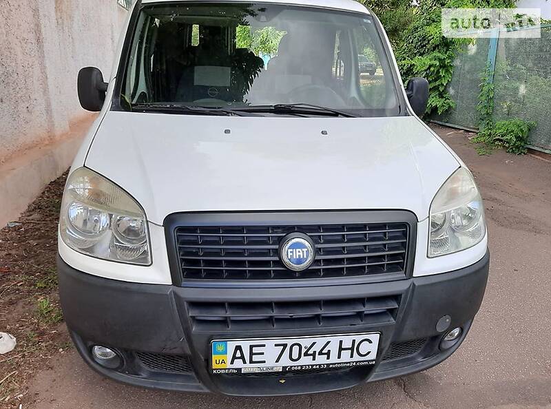 Вантажопасажирський фургон Fiat Doblo 2003 в Кривому Розі