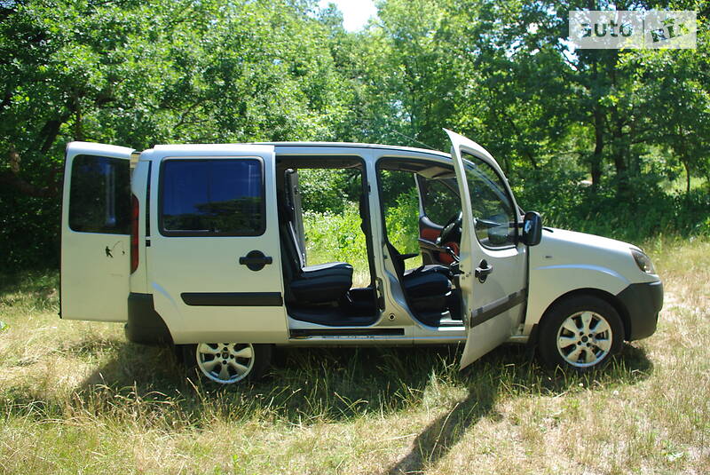 Мінівен Fiat Doblo 2007 в Києві