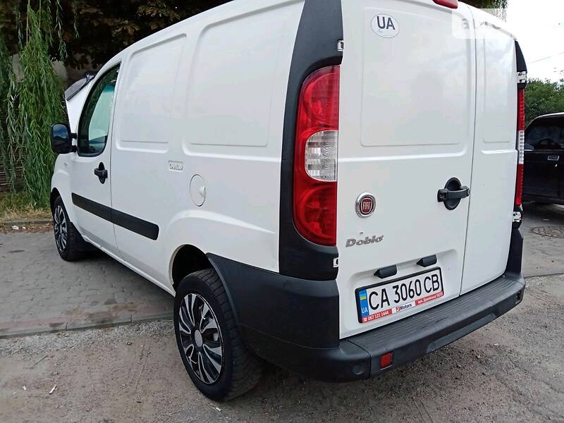 Мінівен Fiat Doblo 2011 в Черкасах