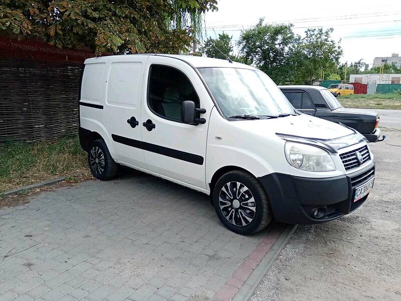 Мінівен Fiat Doblo 2011 в Черкасах