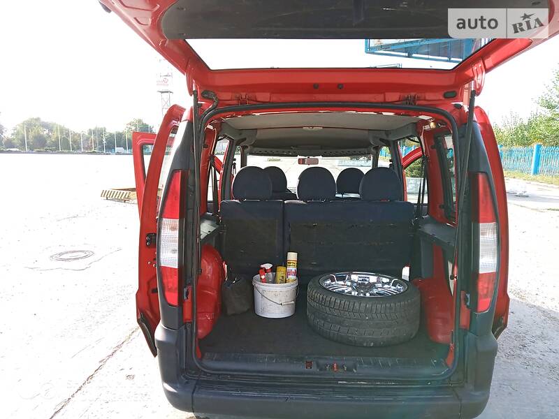 Минивэн Fiat Doblo 2001 в Черновцах