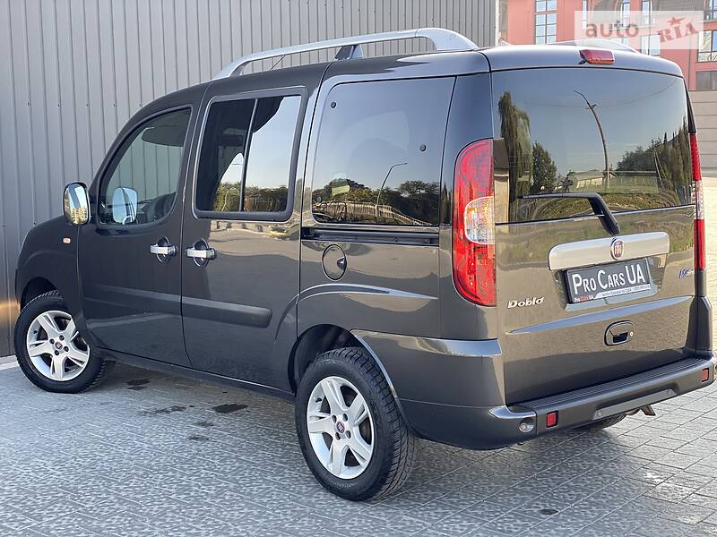 Универсал Fiat Doblo 2008 в Дрогобыче
