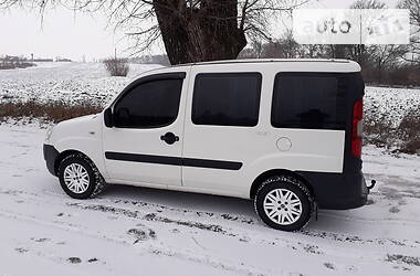 Вантажопасажирський фургон Fiat Doblo 2006 в Сумах