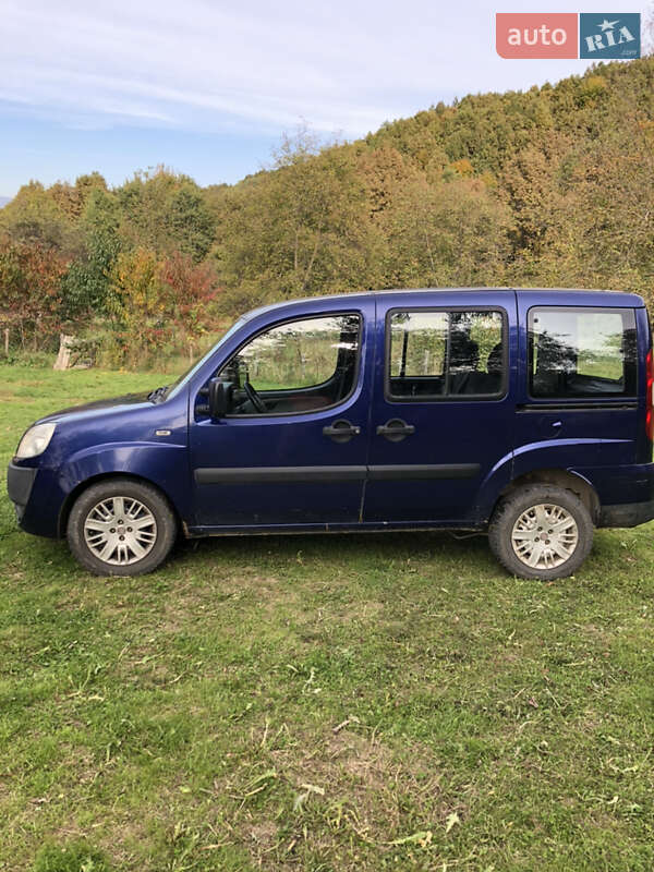 Универсал Fiat Doblo 2009 в Хусте