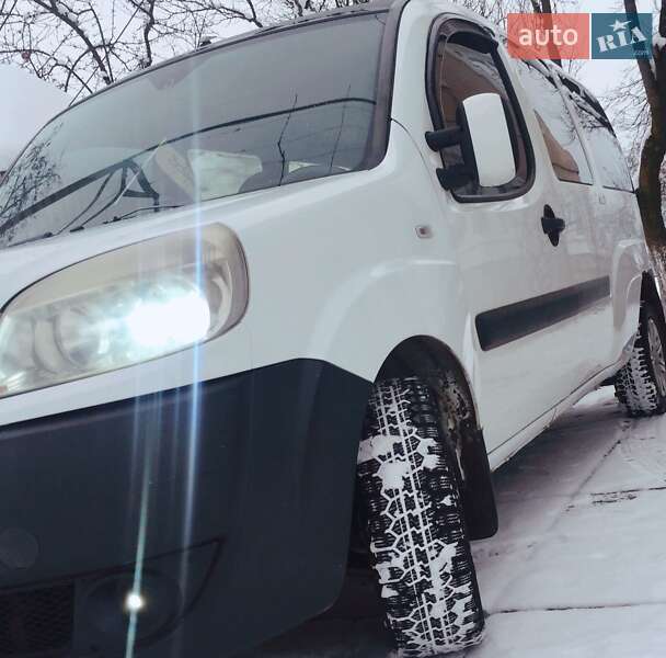 Минивэн Fiat Doblo 2006 в Иршаве