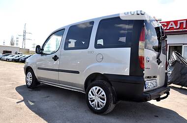 Мінівен Fiat Doblo 2004 в 