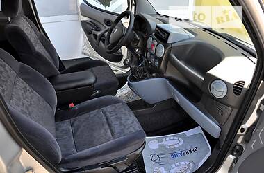 Мінівен Fiat Doblo 2004 в 