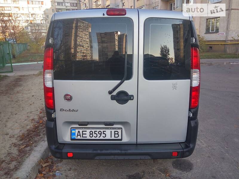 Универсал Fiat Doblo 2013 в Киеве