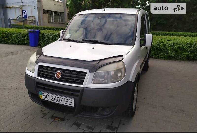 Универсал Fiat Doblo 2009 в Львове