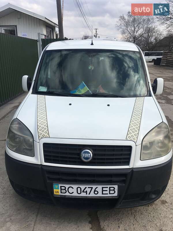 Минивэн Fiat Doblo 2006 в Городке