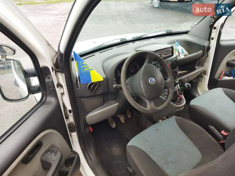 Минивэн Fiat Doblo 2006 в Ровно