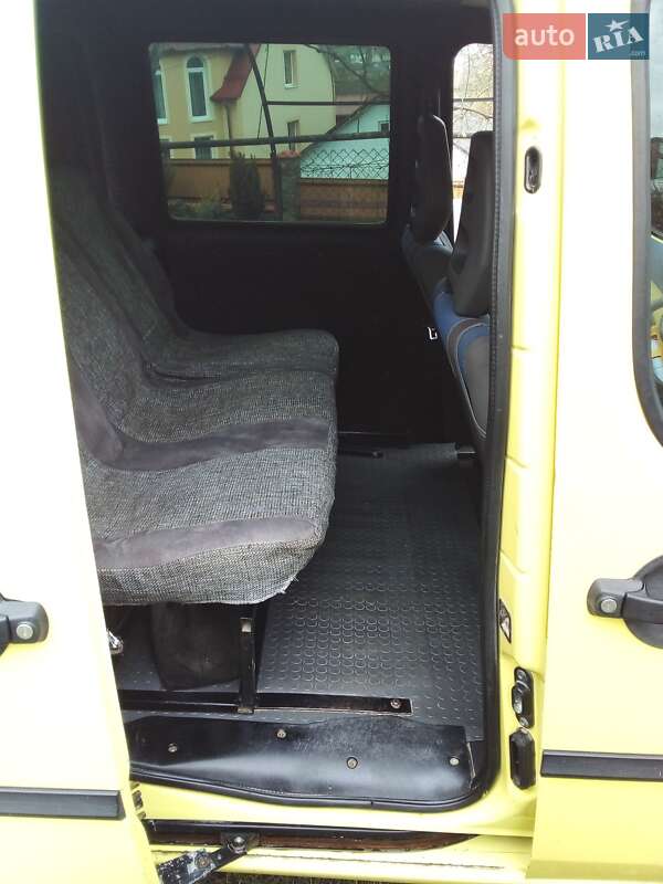 Универсал Fiat Doblo 2002 в Тернополе