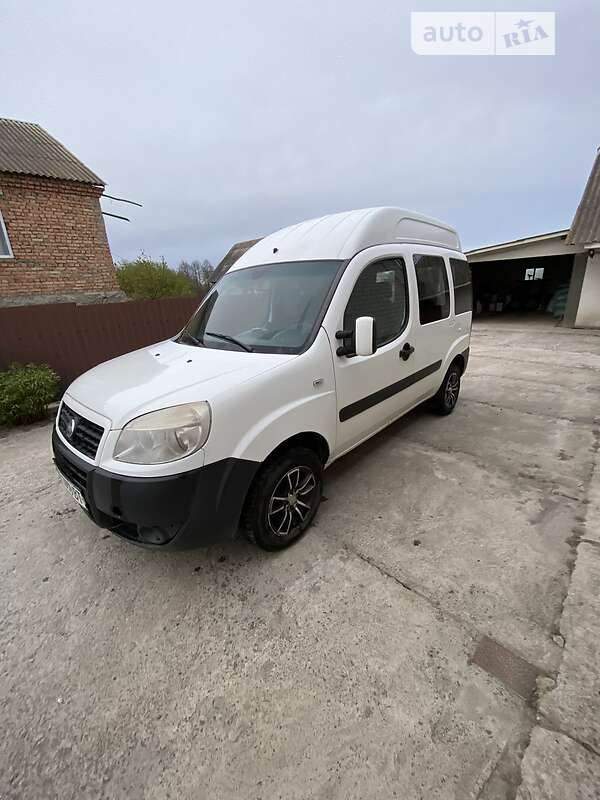 Пикап Fiat Doblo 2007 в Полонном