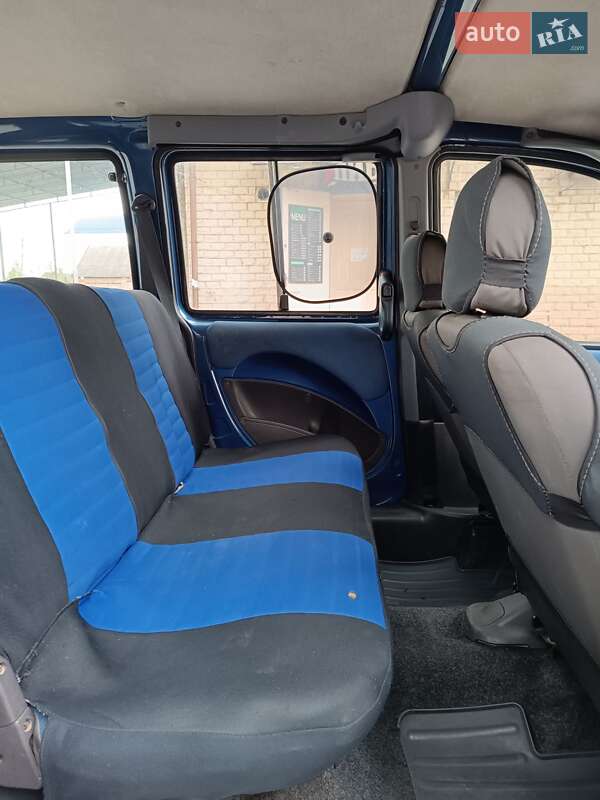 Минивэн Fiat Doblo 2004 в Запорожье