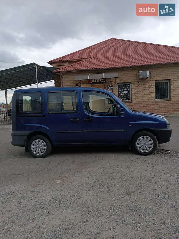 Минивэн Fiat Doblo 2004 в Запорожье