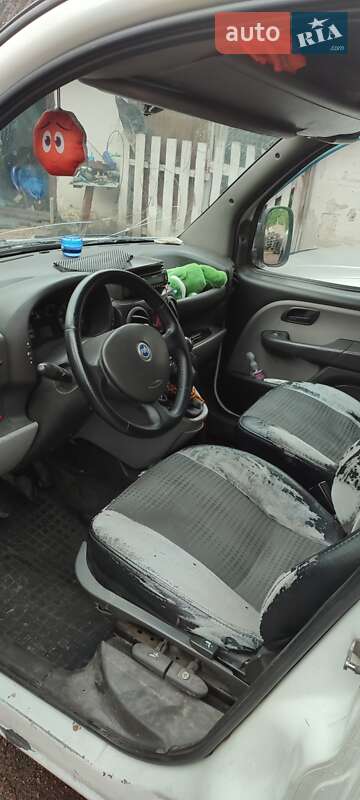 Минивэн Fiat Doblo 2005 в Житомире