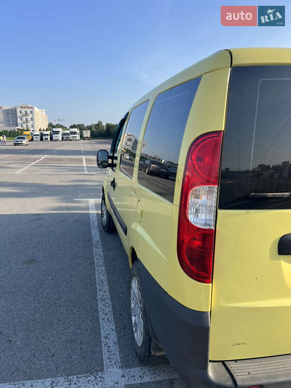 Минивэн Fiat Doblo 2006 в Львове