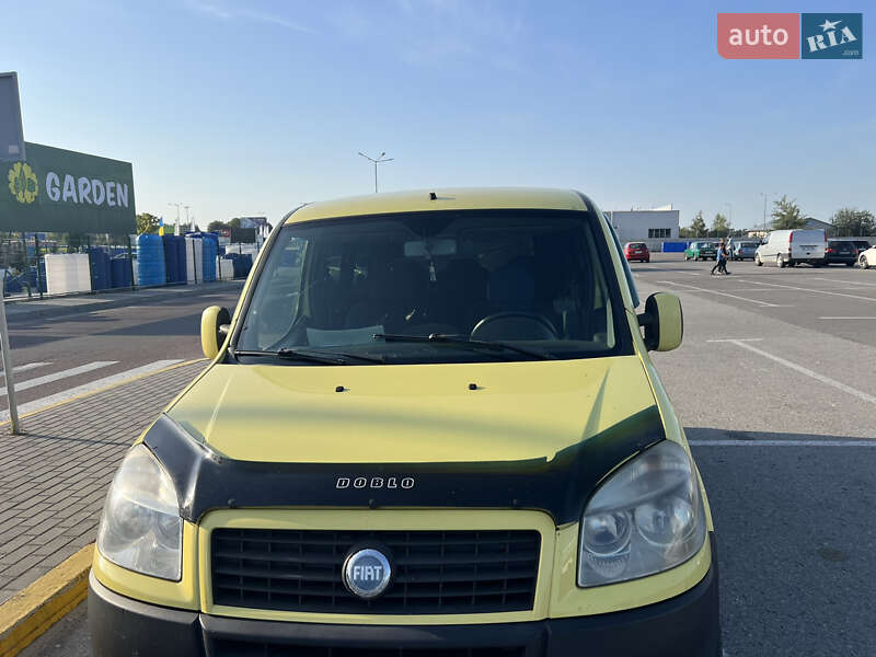 Минивэн Fiat Doblo 2006 в Львове