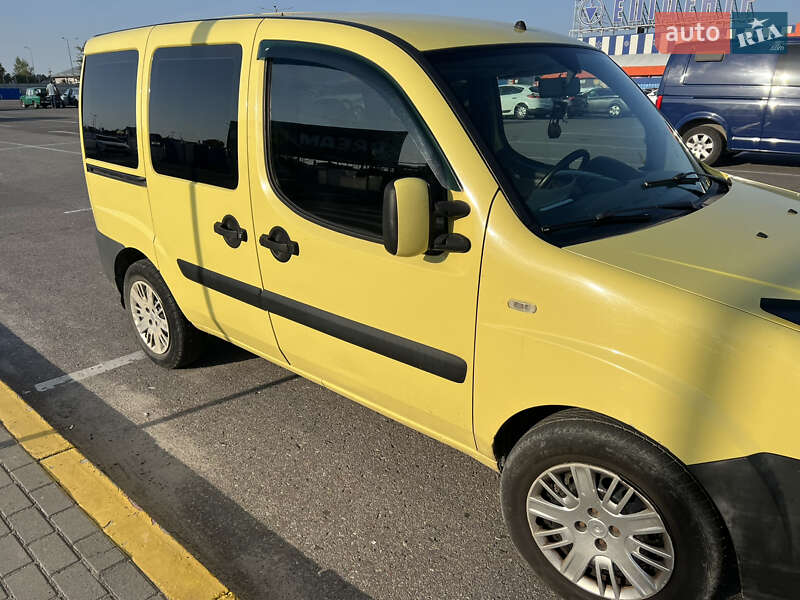 Минивэн Fiat Doblo 2006 в Львове