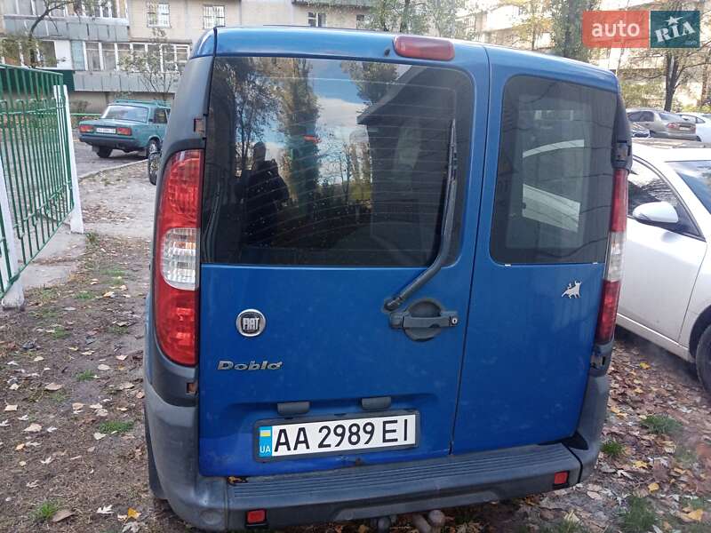 Минивэн Fiat Doblo 2007 в Киеве