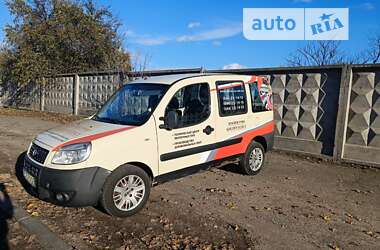 Минивэн Fiat Doblo 2007 в Киеве