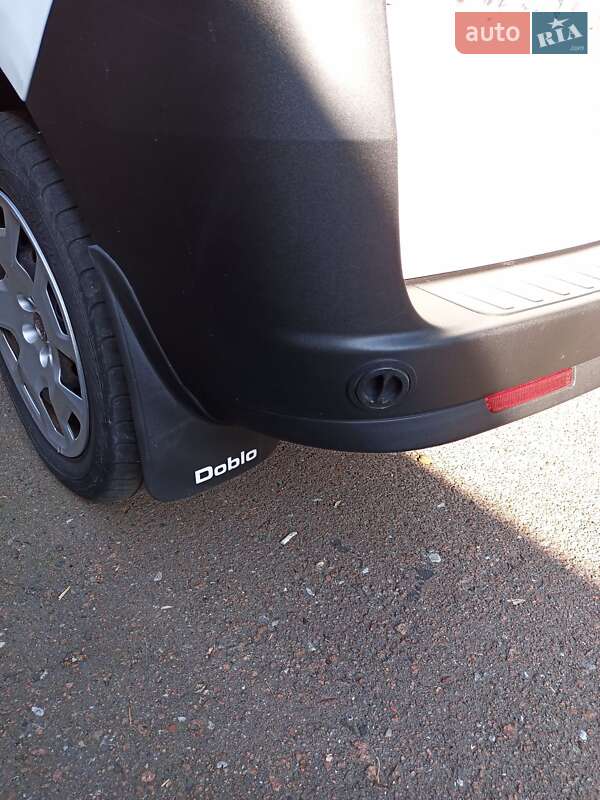 Минивэн Fiat Doblo 2016 в Чернигове фото 22 Минивэн Fiat Doblo 2016 в Чернигове