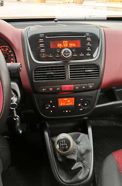 Минивэн Fiat Doblo 2011 в 