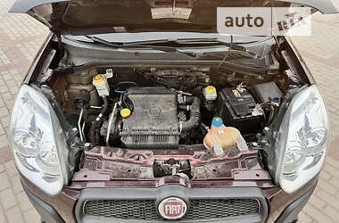 Минивэн Fiat Doblo 2011 в 