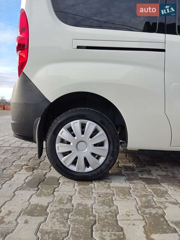 Минивэн Fiat Doblo 2014 в Сокирянах