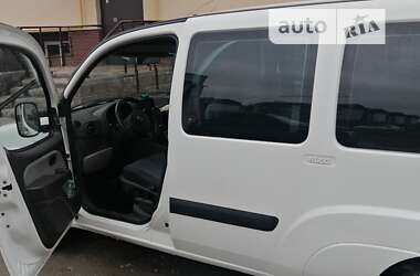 Минивэн Fiat Doblo 2009 в Киеве