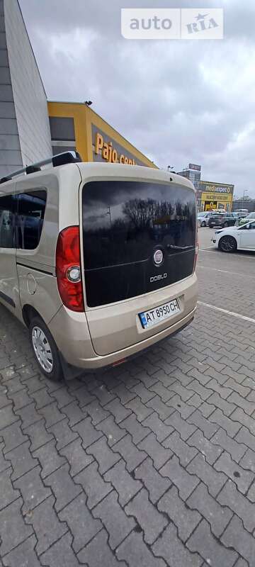 Минивэн Fiat Doblo 2011 в Ивано-Франковске