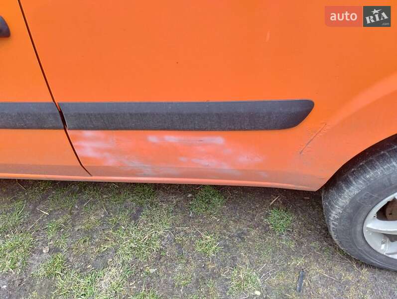 Минивэн Fiat Doblo 2010 в Ровно