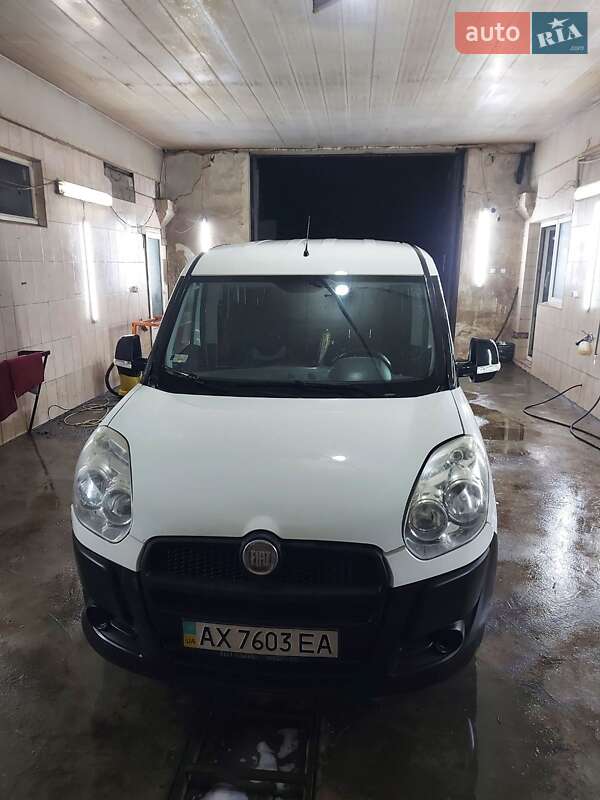 Fiat Doblo 2012