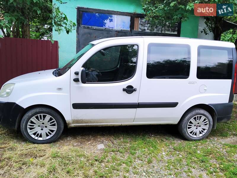 Минивэн Fiat Doblo 2008 в Черновцах