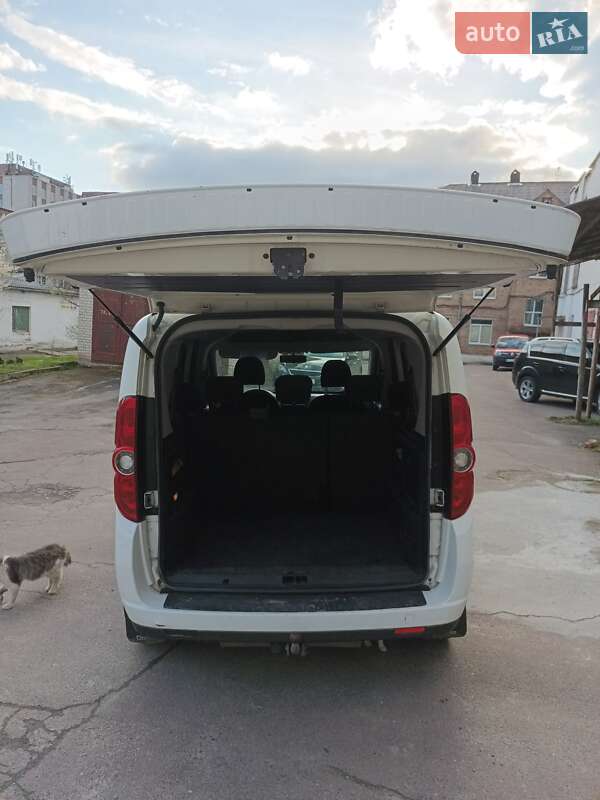 Мінівен Fiat Doblo 2011 в Рівному фото 9 Мінівен Fiat Doblo 2011 в Рівному