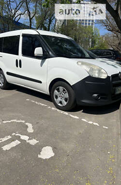 Вантажний фургон Fiat Doblo 2010 в Одесі