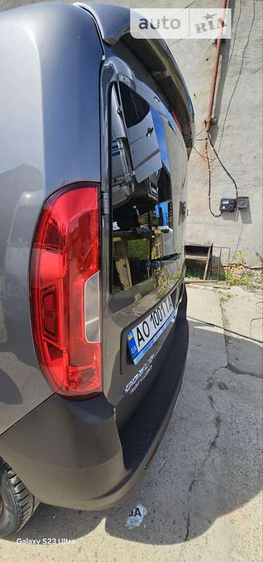 Минивэн Fiat Doblo 2017 в Тячеве фото 14 Минивэн Fiat Doblo 2017 в Тячеве