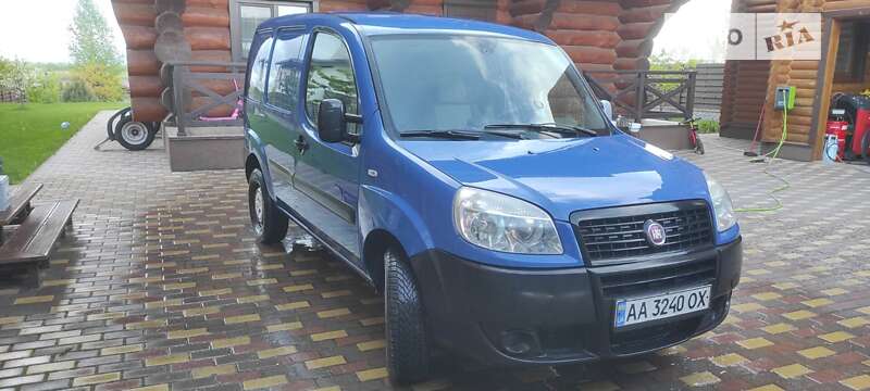 Грузовой фургон Fiat Doblo 2013 в Киеве фото 3 Грузовой фургон Fiat Doblo 2013 в Киеве