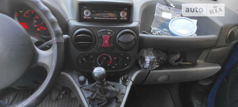 Грузовой фургон Fiat Doblo 2013 в Киеве фото 12 Грузовой фургон Fiat Doblo 2013 в Киеве