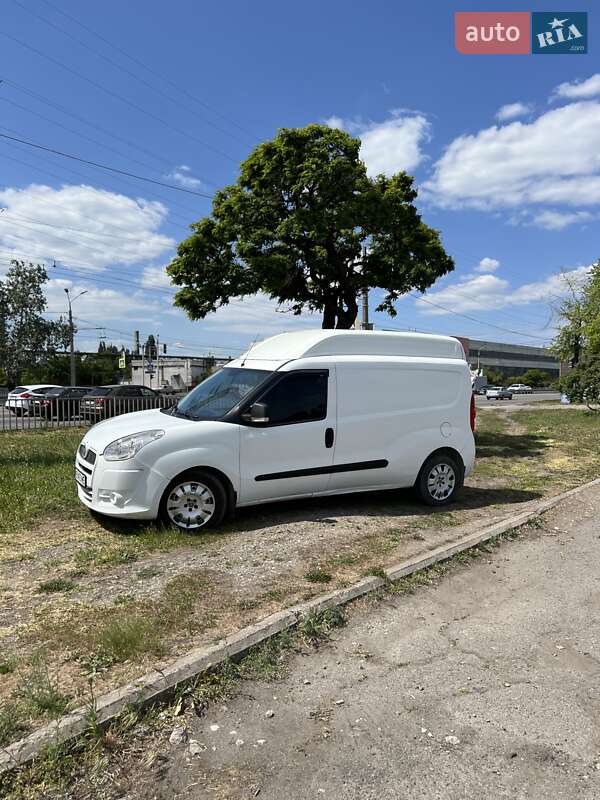 Грузопассажирский фургон Fiat Doblo 2013 в Днепре фото 5 Грузопассажирский фургон Fiat Doblo 2013 в Днепре