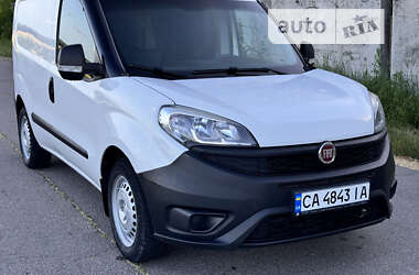 Вантажний фургон Fiat Doblo 2016 в Умані