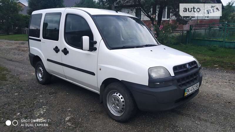 Минивэн Fiat Doblo 2003 в Ровно