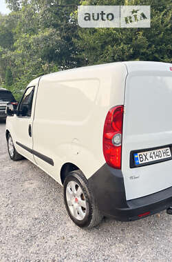 Грузовой фургон Fiat Doblo 2012 в Виньковцах