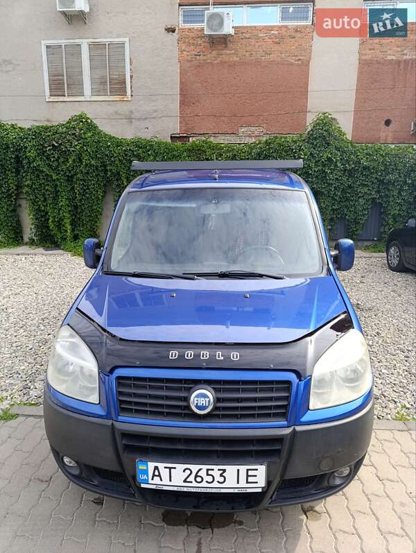 Минивэн Fiat Doblo 2006 в Калуше