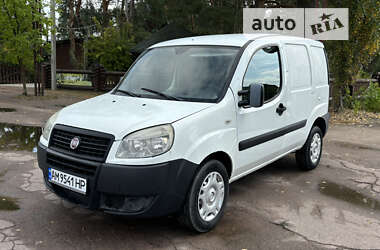 Грузовой фургон Fiat Doblo 2012 в Коростене