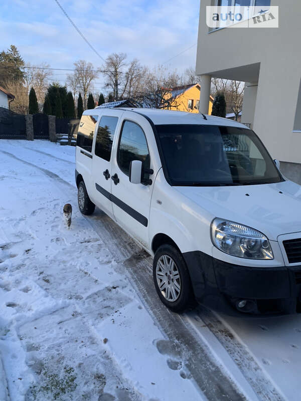 Мінівен Fiat Doblo 2009 в Львові