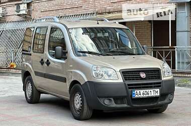 Мінівен Fiat Doblo 2012 в Києві