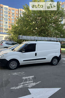 Вантажний фургон Fiat Doblo 2012 в Києві