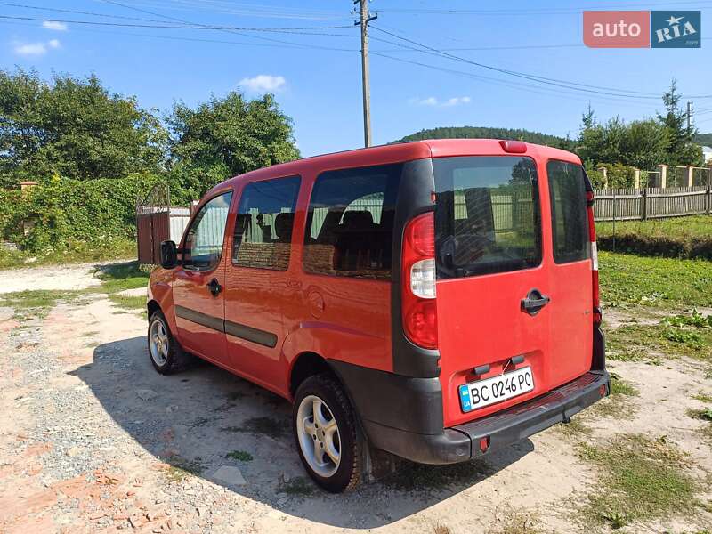 Минивэн Fiat Doblo 2005 в Золочеве