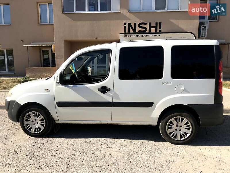 Мінівен Fiat Doblo 2006 в Сумах
